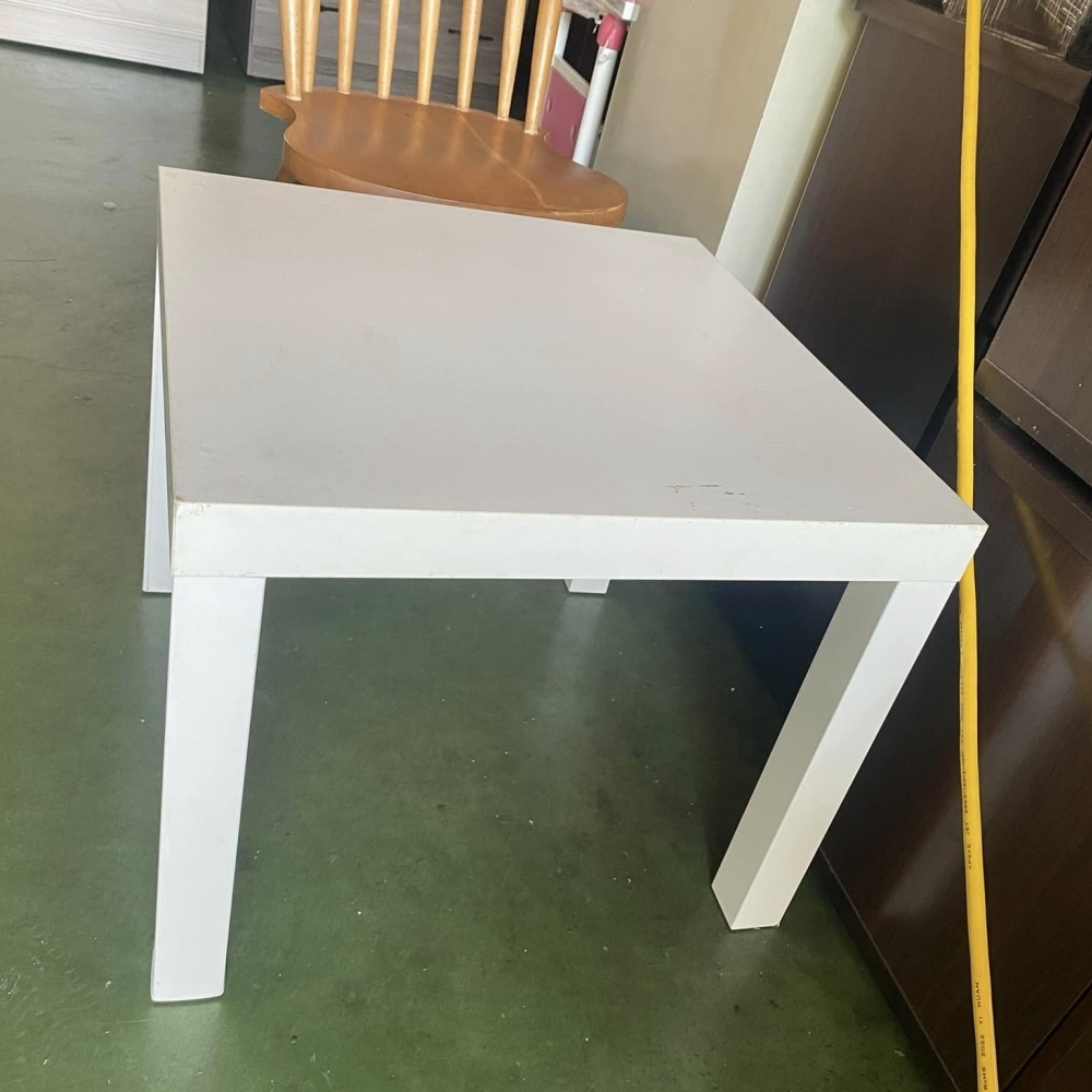 IKEA小茶几 茶几 邊桌  | 台中家具行 | 家具收購 | 台中二手家俱收購 | 台中家具收購