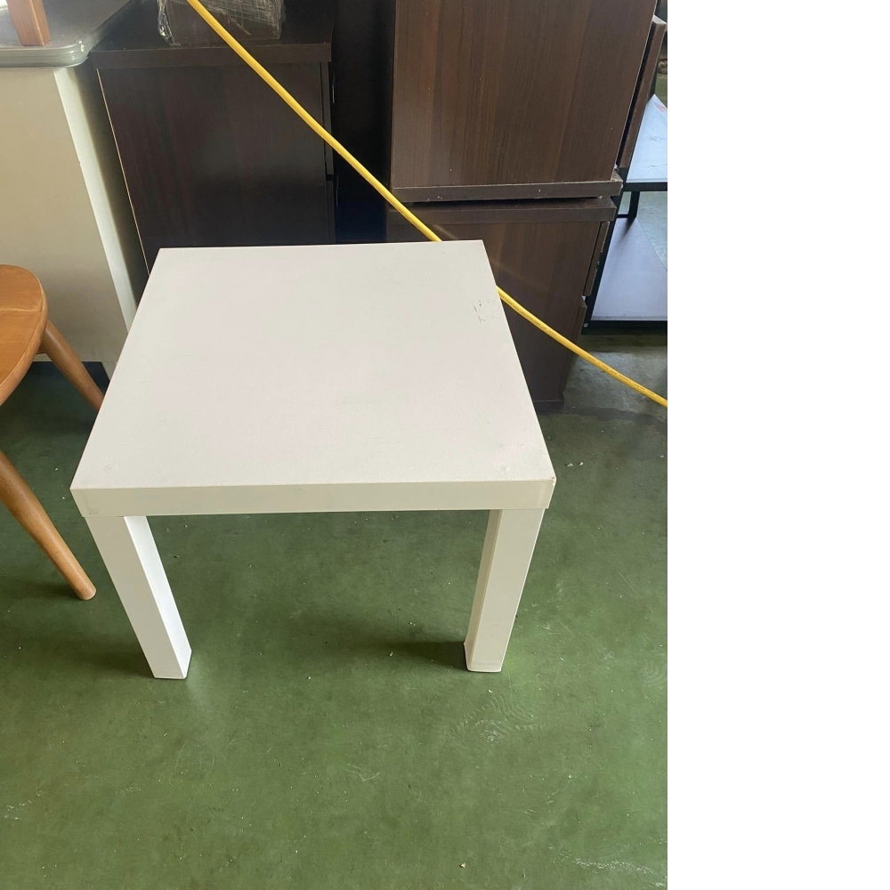 IKEA小茶几 茶几 邊桌  | 台中家具行 | 家具收購 | 台中二手家俱收購 | 台中家具收購