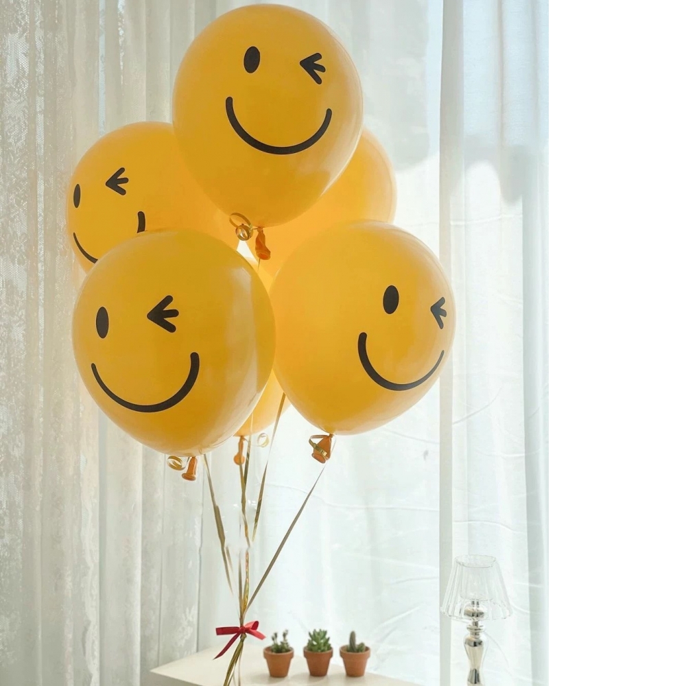 12吋笑臉/眨眼空飄