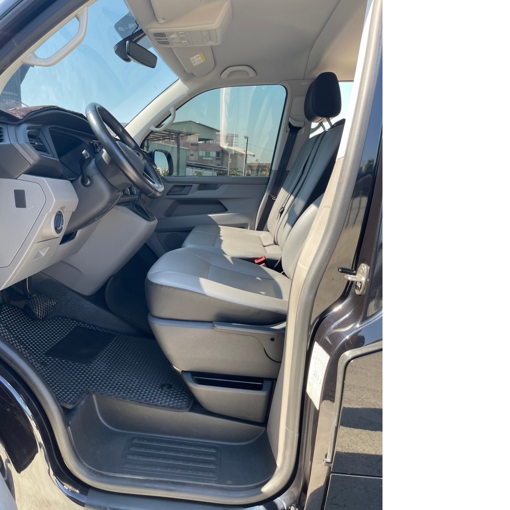  Volkswagen T6 黑 2021