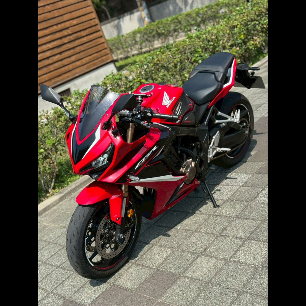 2021 HONDA CBR650R 