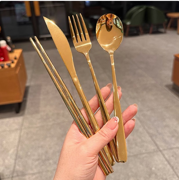 炫金餐具 1組NT$
