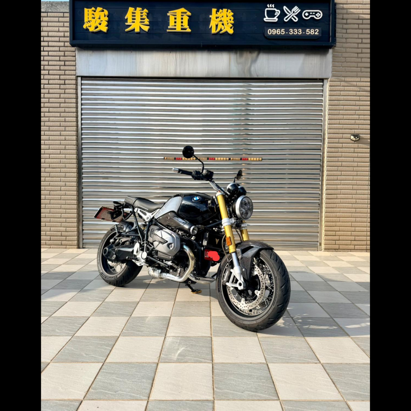 BMW RnineT