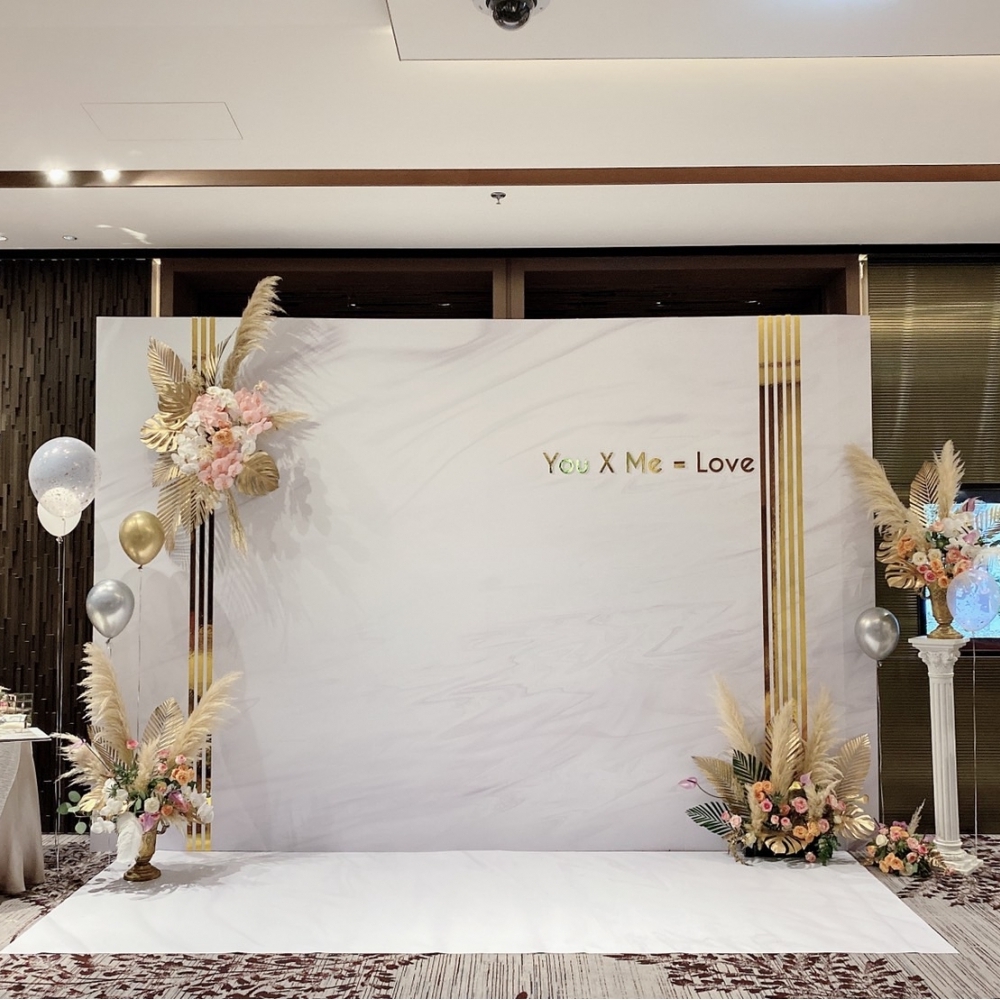 婚禮背板+氣球+花藝