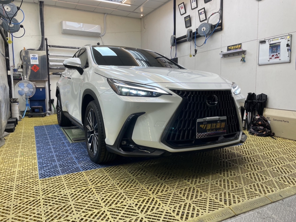 Lexus NX350h全車犀牛皮亮面