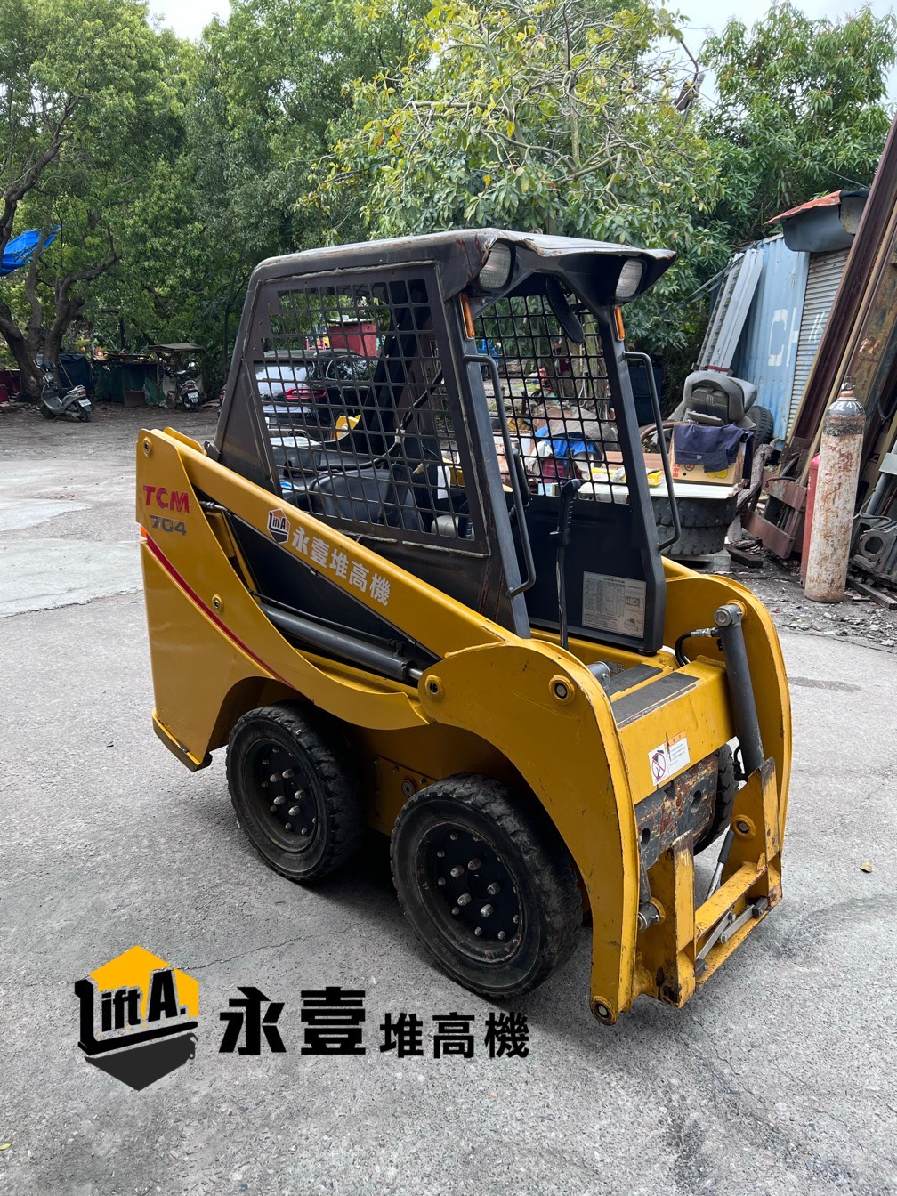 出售田尾園藝業 TCM中古山貓 704全新山貓,二手山貓,鏟土機,二手鏟土機,推土機,鏟裝機,鏟斗機