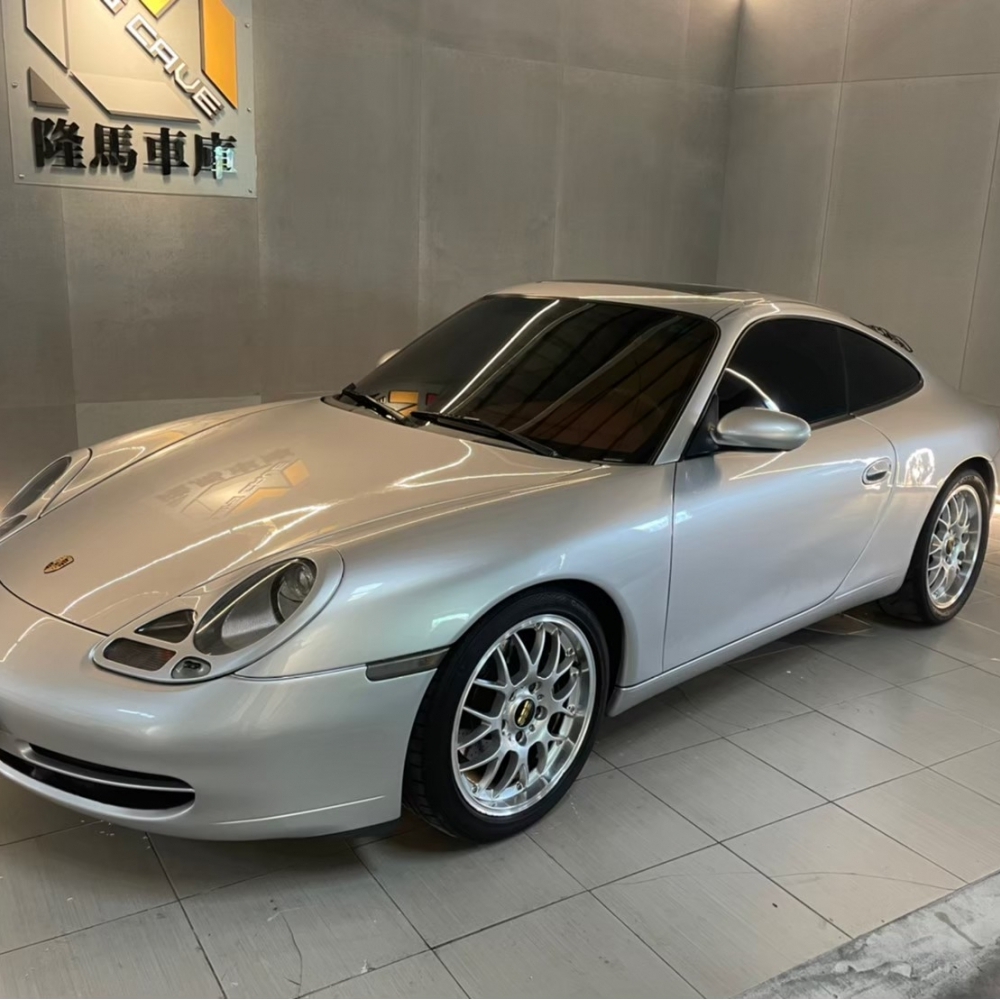 2001 996 911 carrera 3.4 開價96萬-台中二手車收購/台中收購中古車