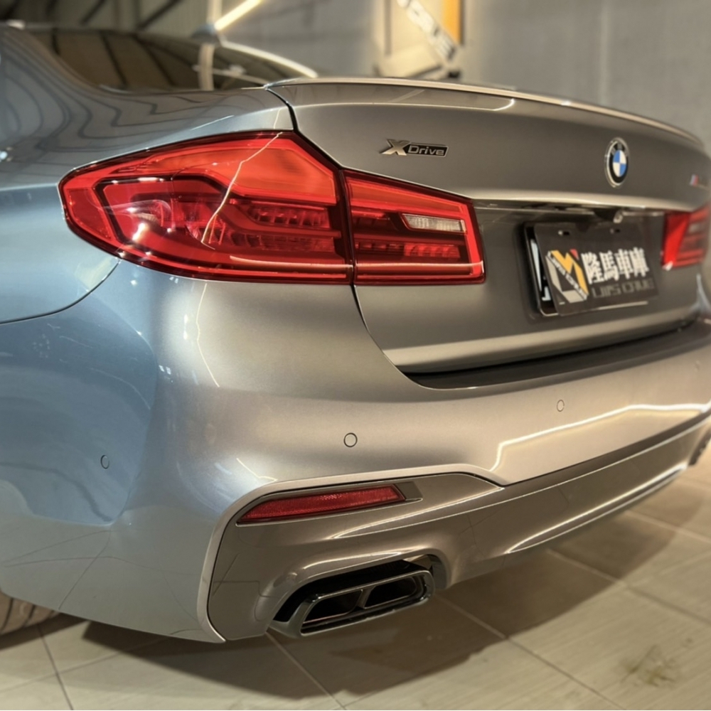 總代理 2018年式 BMW G30 M550i xDrive-台中二手車估價/台中中古車估價