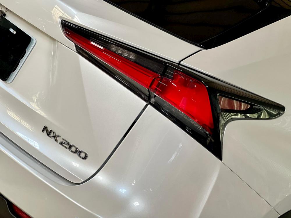 2019 NX200