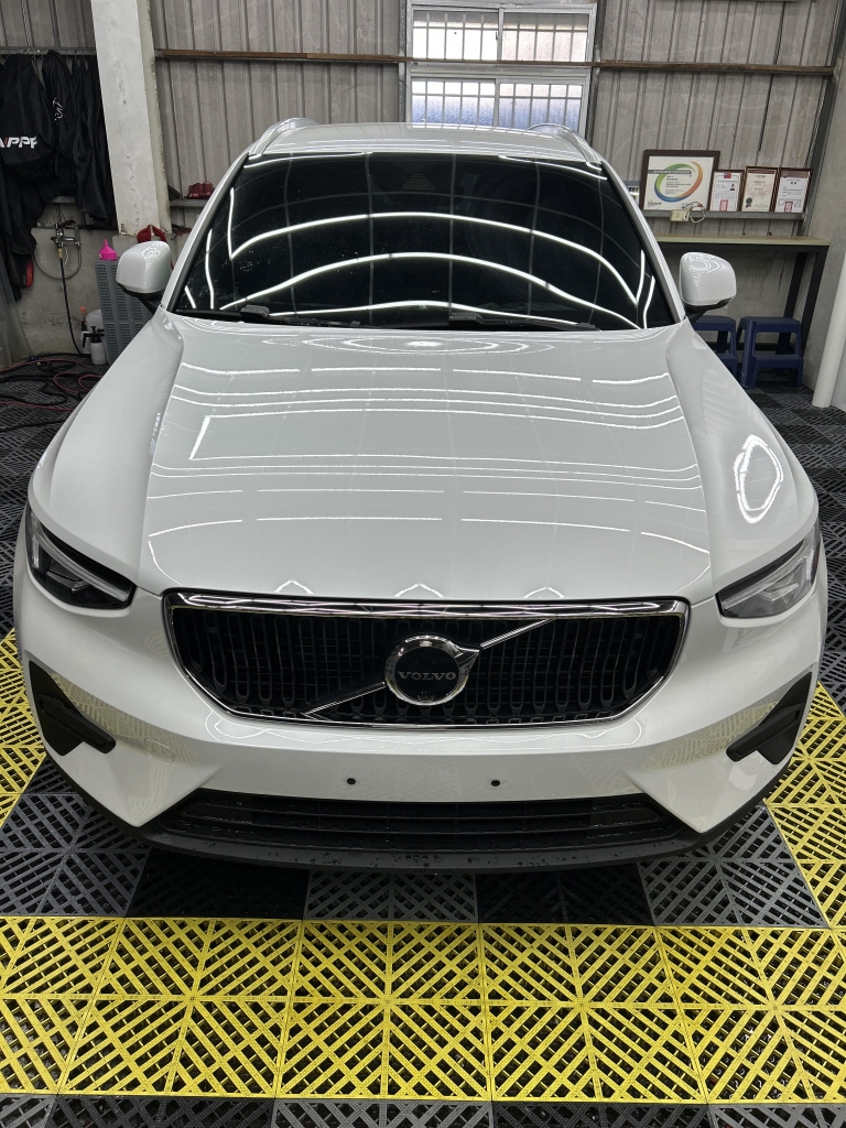 VOLVO XC40迎風面車漆保護膜 | 台南汽車包膜