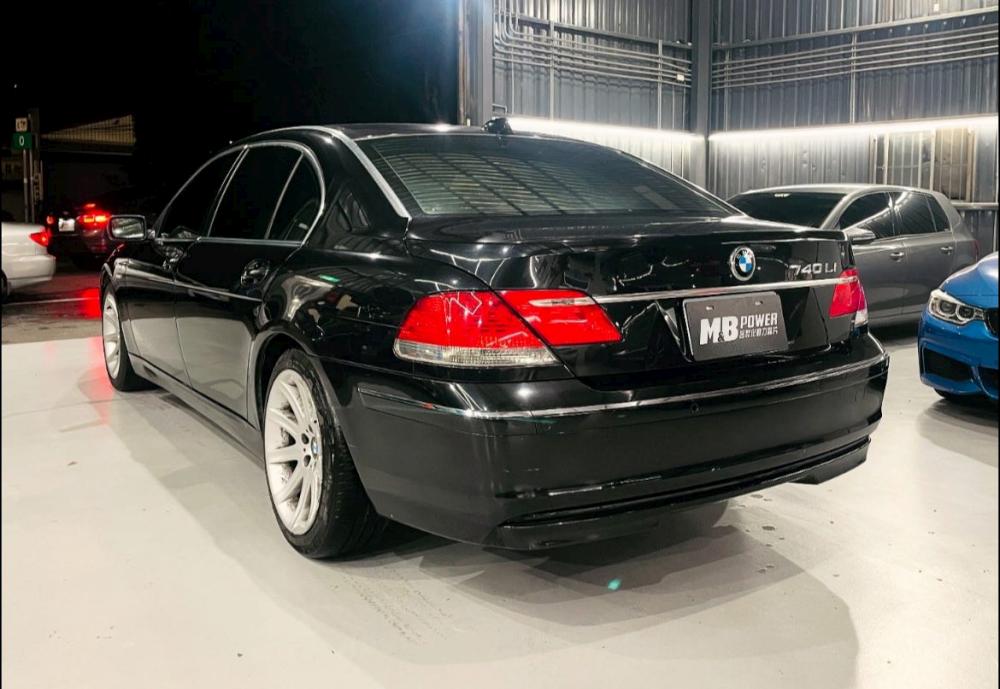 BMW E66 740氣壓避震器復原