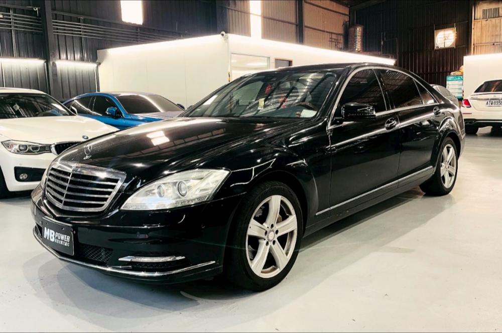 Mercedes-B