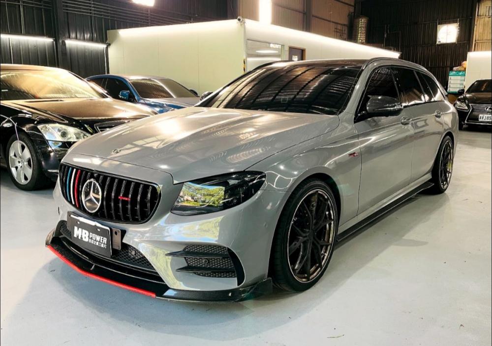 Mercedes-B