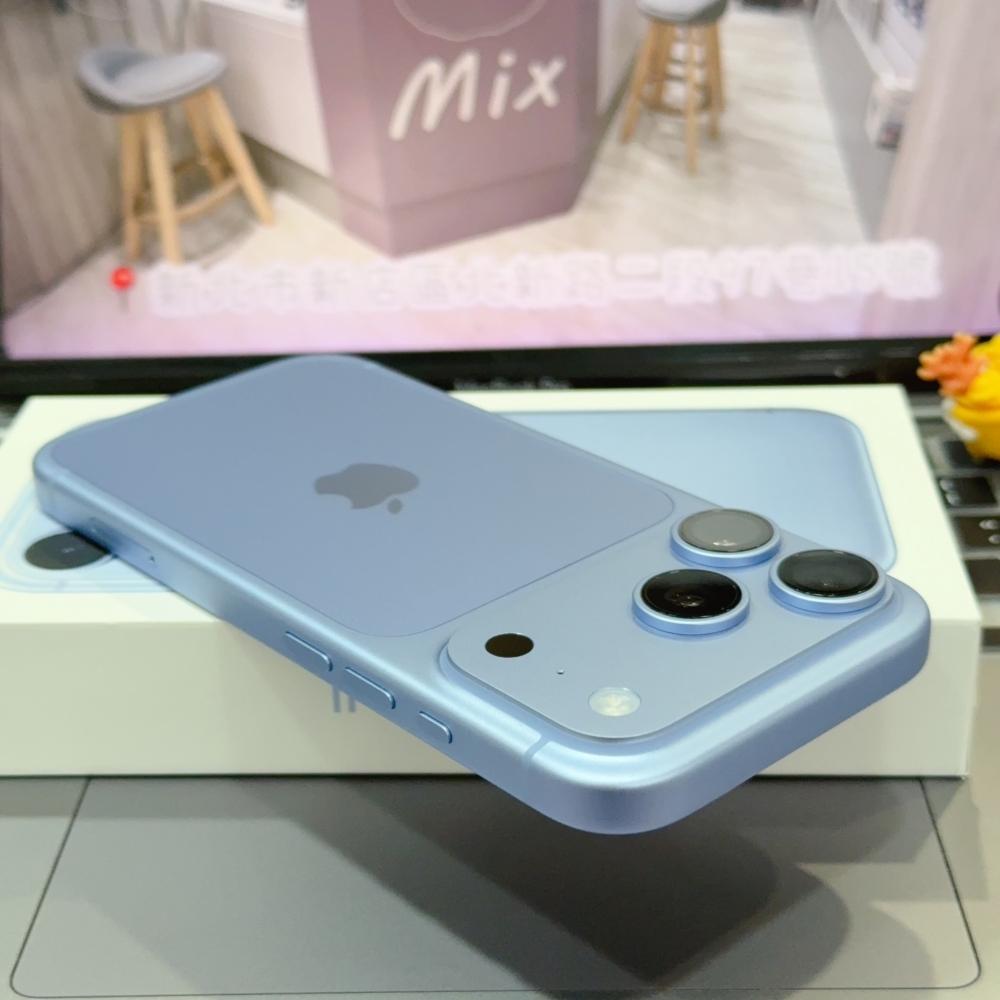iPhone 18 Pro 256G 保固2027.9.17 電池100% 冰川藍 6.3吋 #8900 二手iPhone