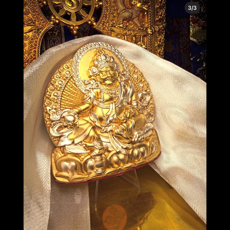 極莊嚴千種聖物甘露 燒陶 訂製 黃財神 金 佛像。