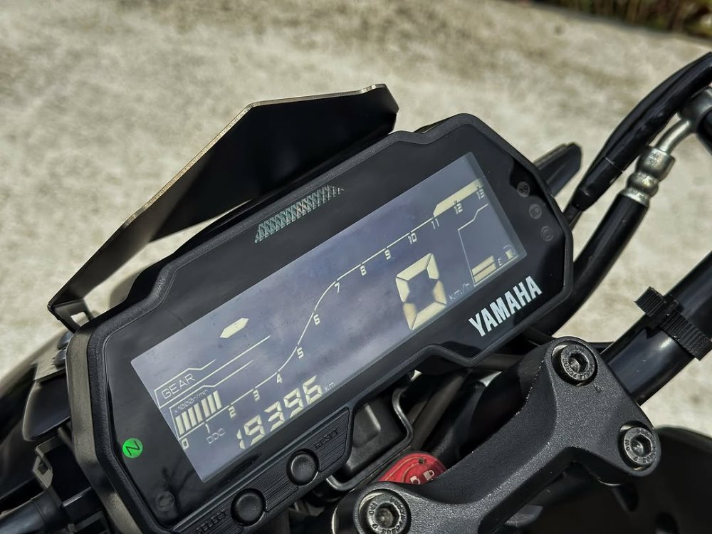 YAMAHA MT-15