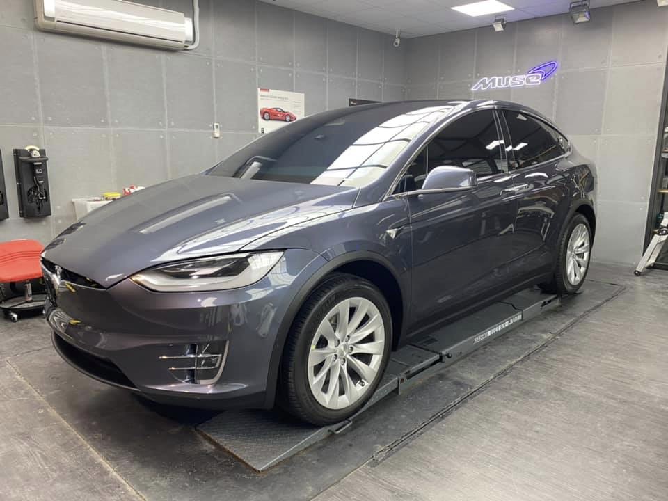 Tesla Model X全車施作HENDLEX 9H奈米陶瓷鍍膜