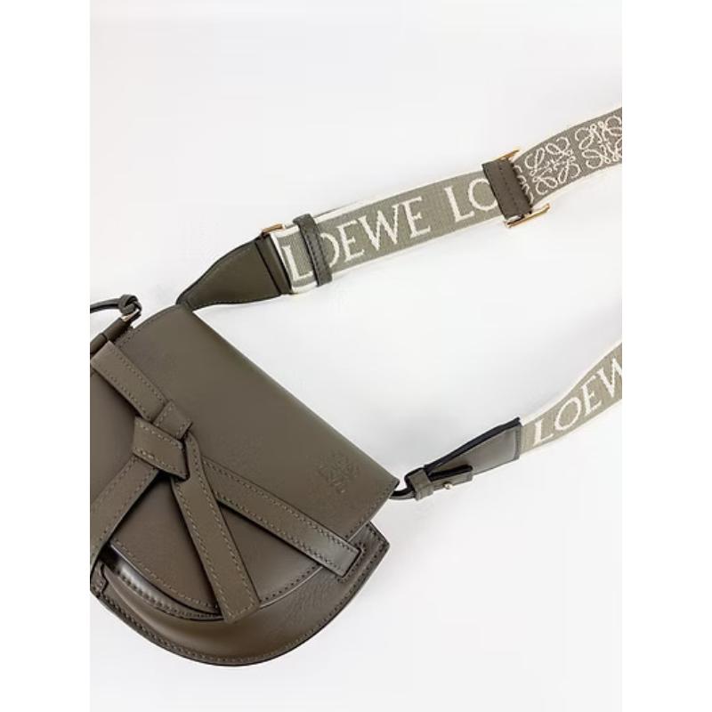 Loewe gate mini 秋綠色