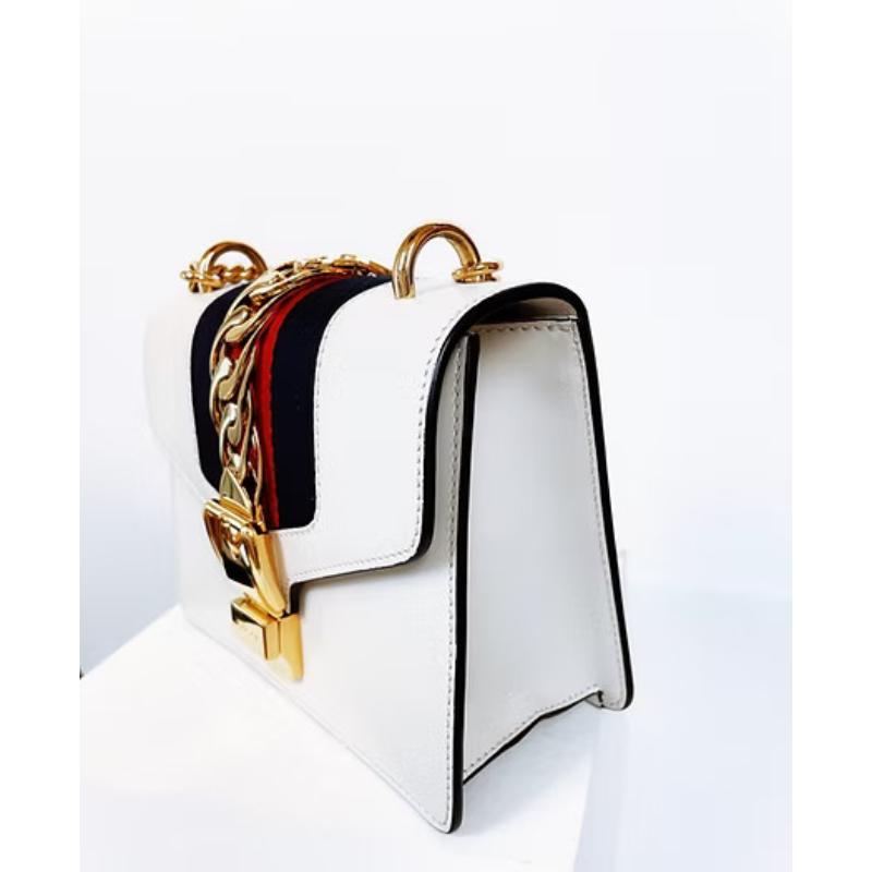 Gucci sylvie mini奶白