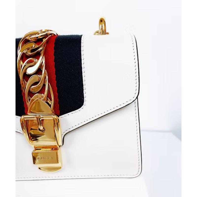 Gucci sylvie mini奶白