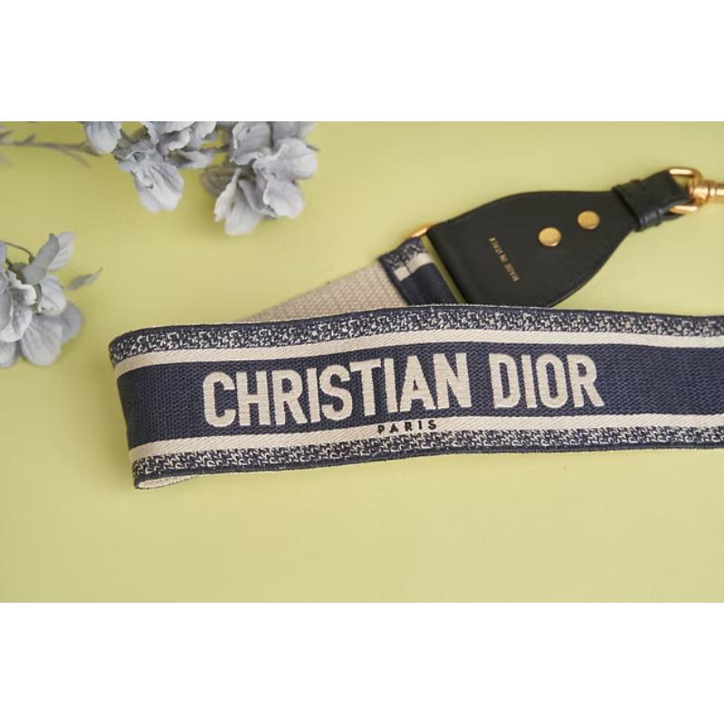 Dior 全新 經典刺繡寬肩帶