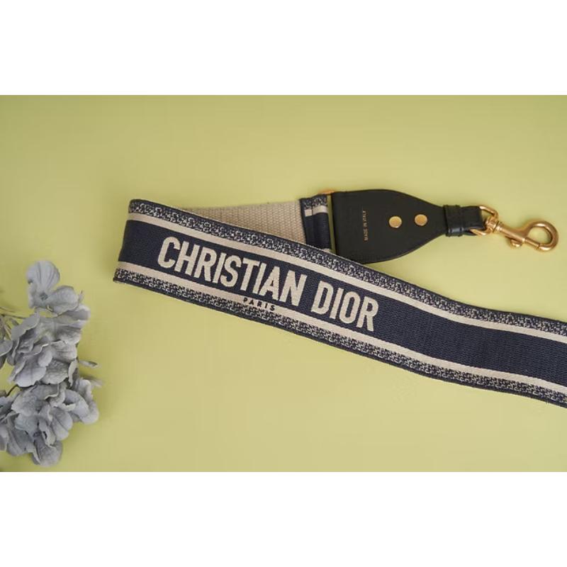 Dior 全新 經典刺繡寬肩帶