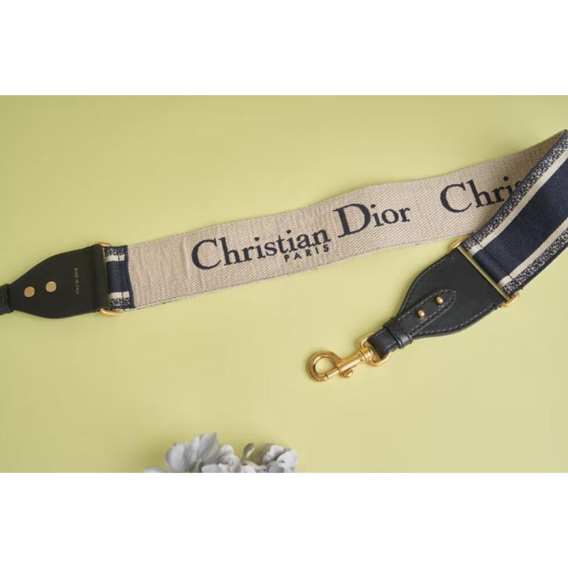 Dior 全新 經典刺繡寬肩帶
