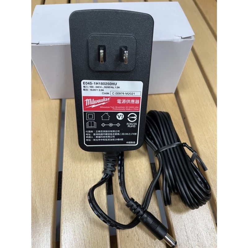 (音響+M18B5+18V充電器)【飆破盤】 美沃奇 Milwaukee 米沃奇【現貨】 M12-18JSSP-0 藍芽音響 M12-18 JSSP