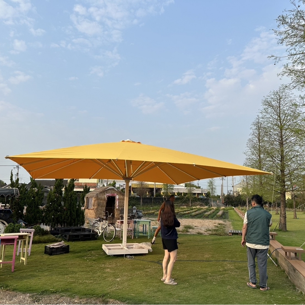 方型-自動伸縮遮陽星空大傘