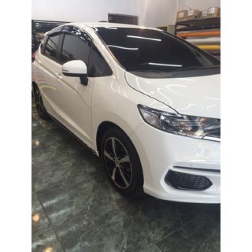 高亮白車貼膜(後照鏡、車身、引擎蓋、車頂、全車適用)