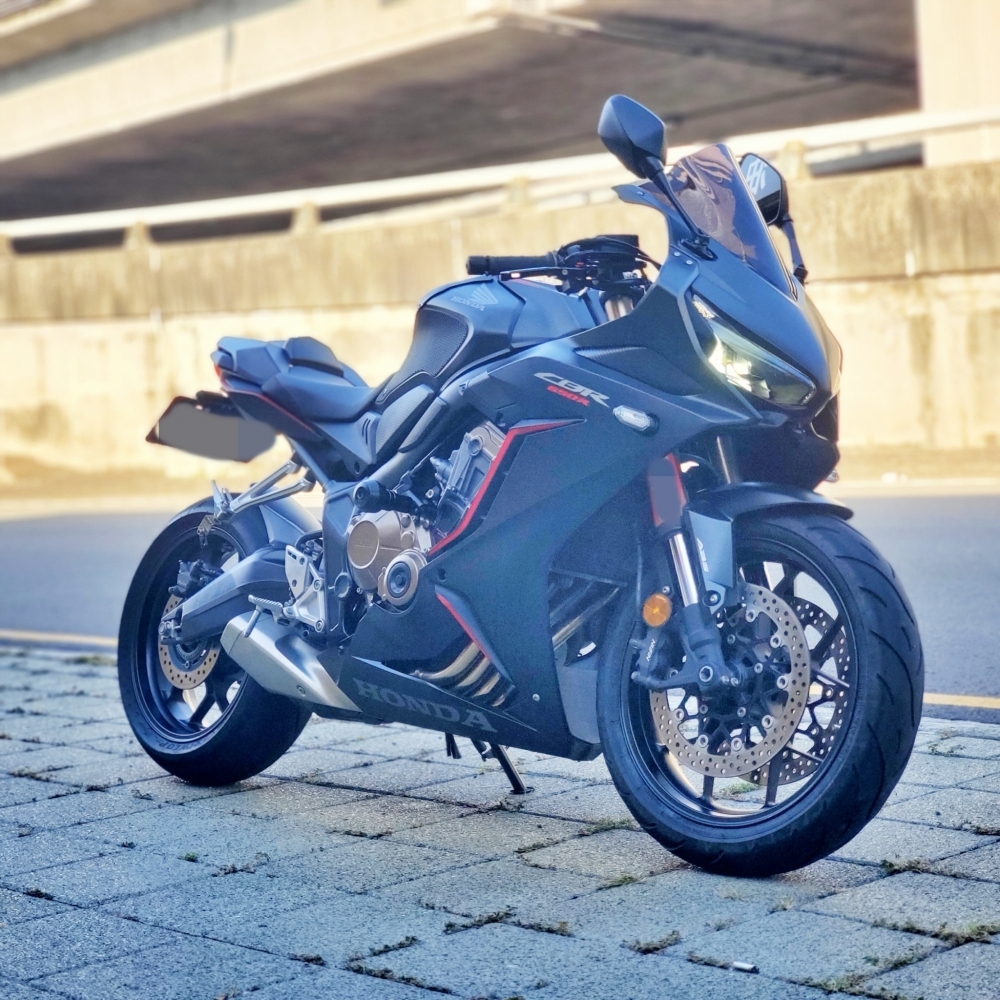 HONDA CBR650R