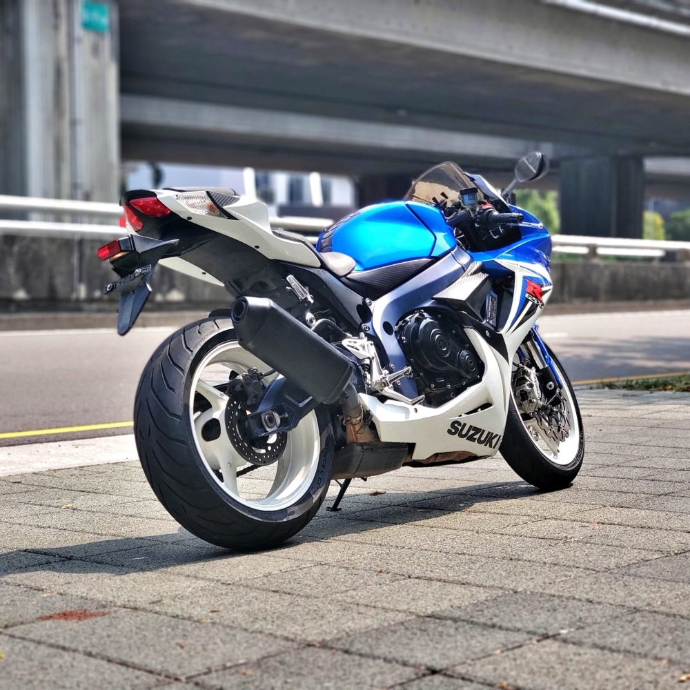 SUZUKI GSX-R600