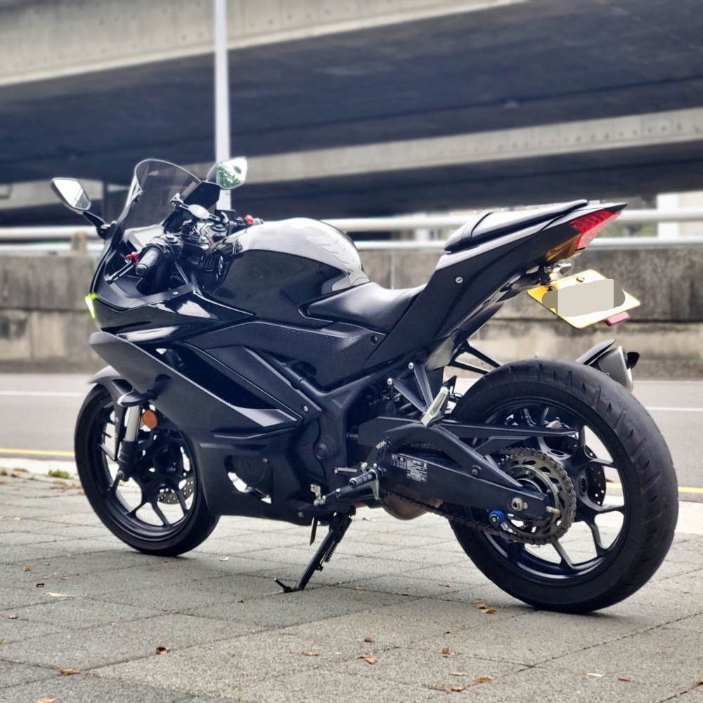 Yamaha R3