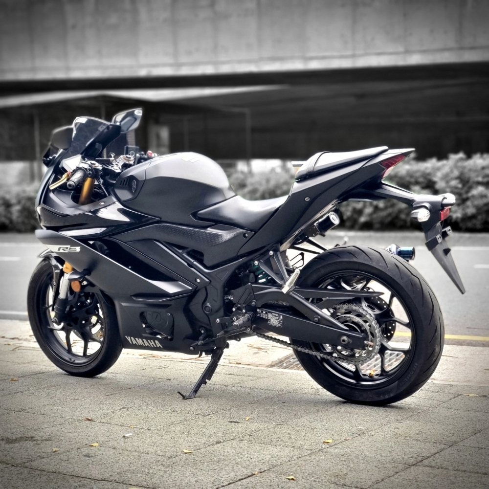 Yamaha R3