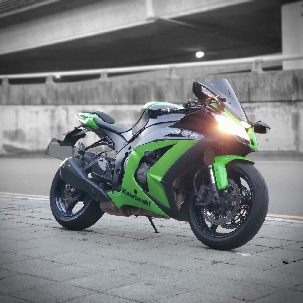 KAWASAKI ZX-10R