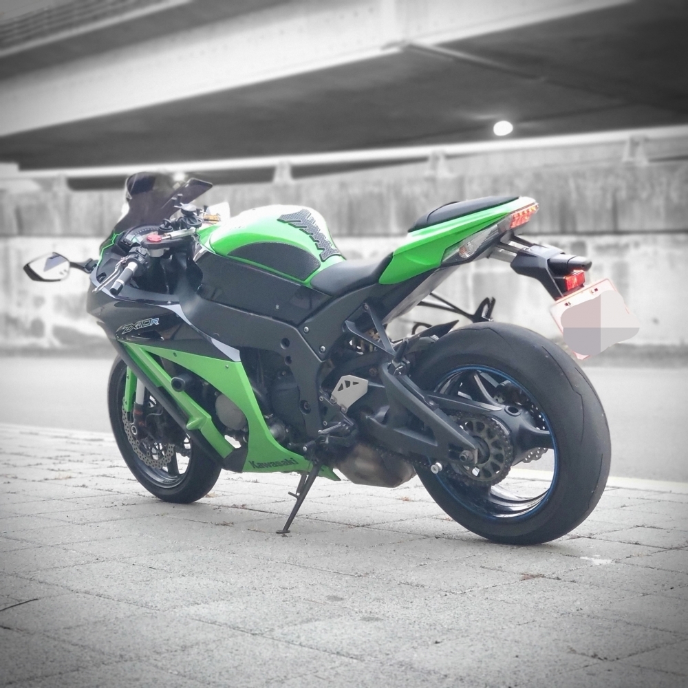 KAWASAKI ZX-10R