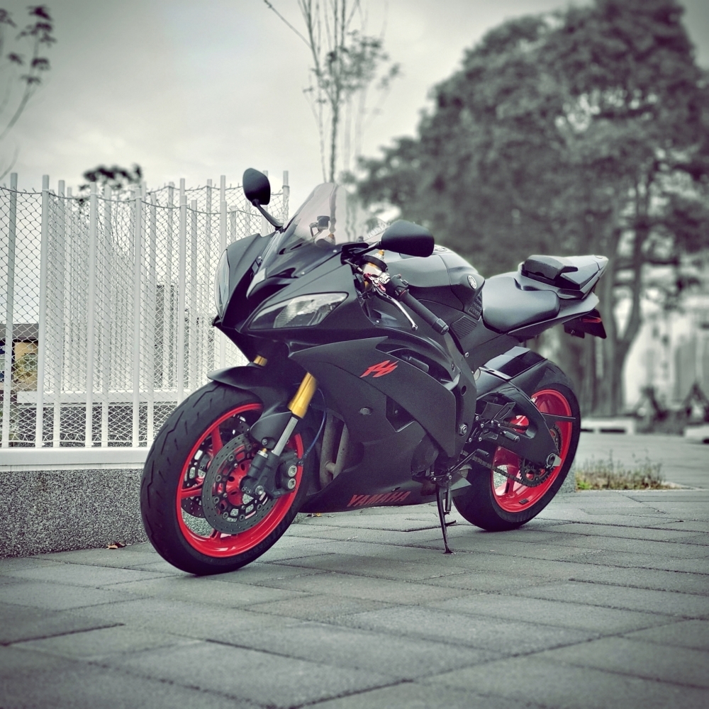 Yamaha R6