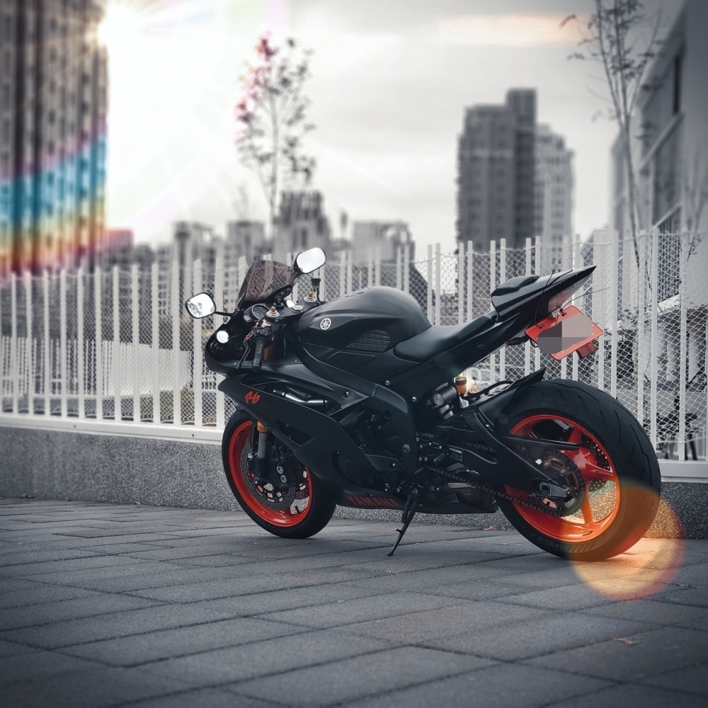 Yamaha R6