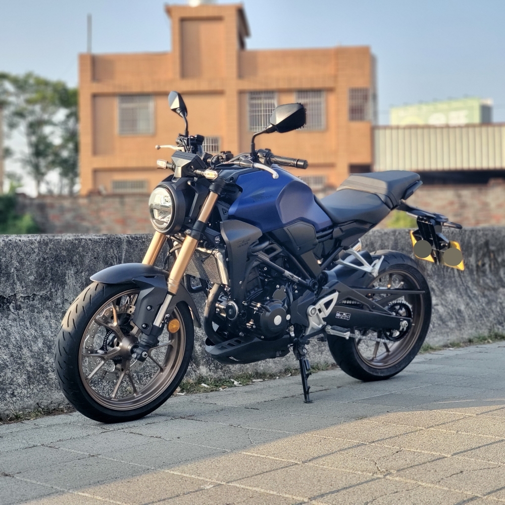 HONDA CB300R