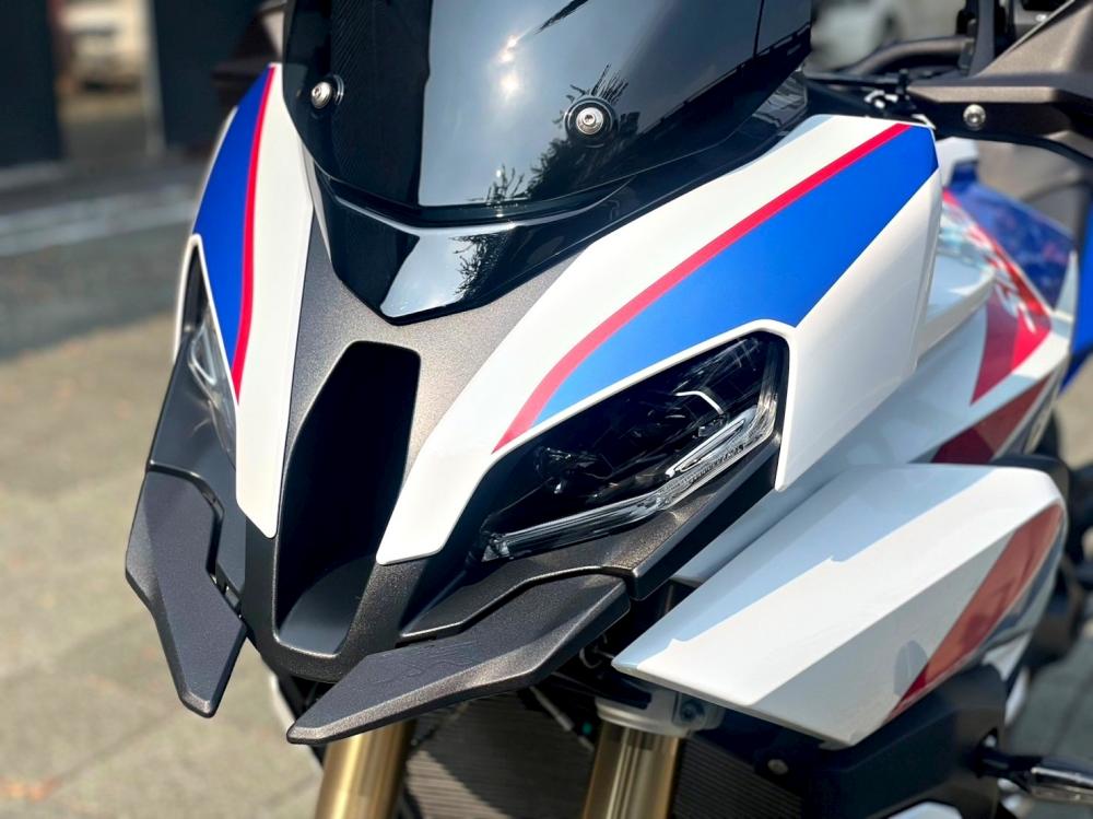 BMW S1000XR