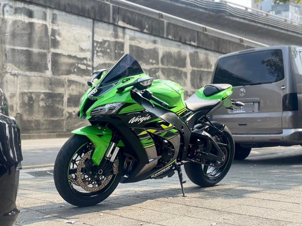 KAWASAKI ZX-10R