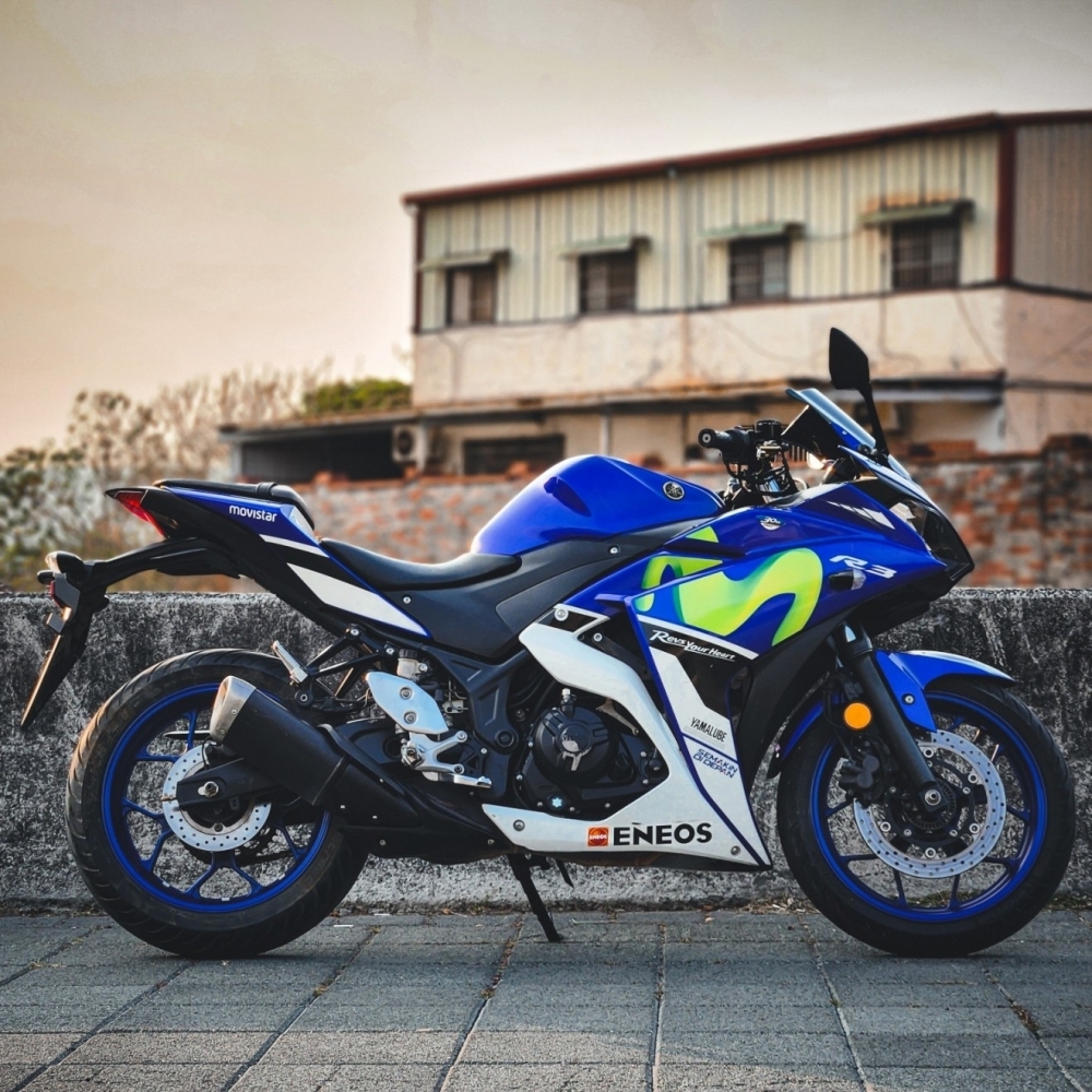 YAMAHA YZF-R3