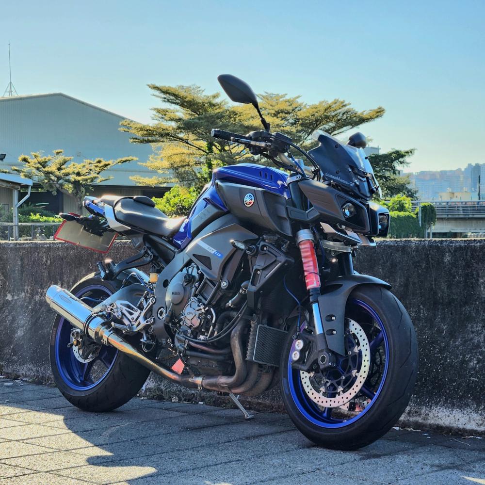 YAMAHA MT-10
