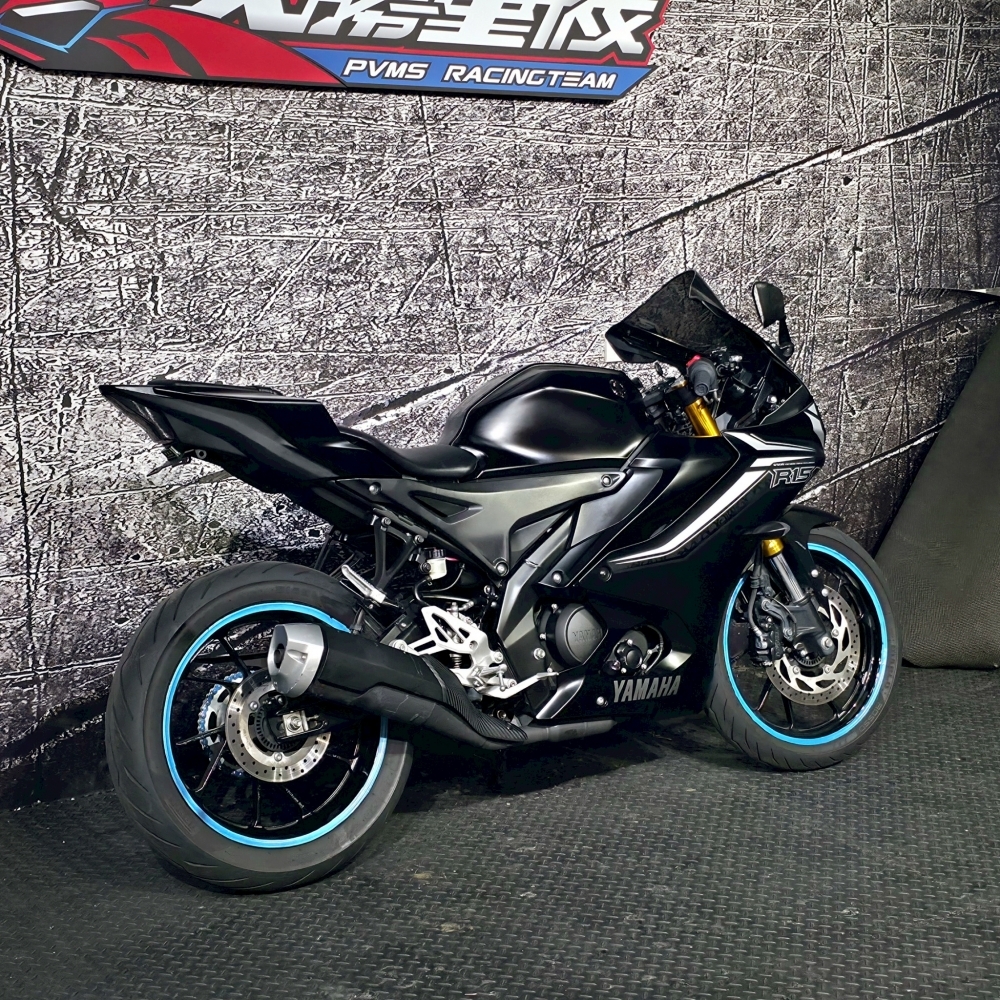 YAMAHA YZF-R15 V4