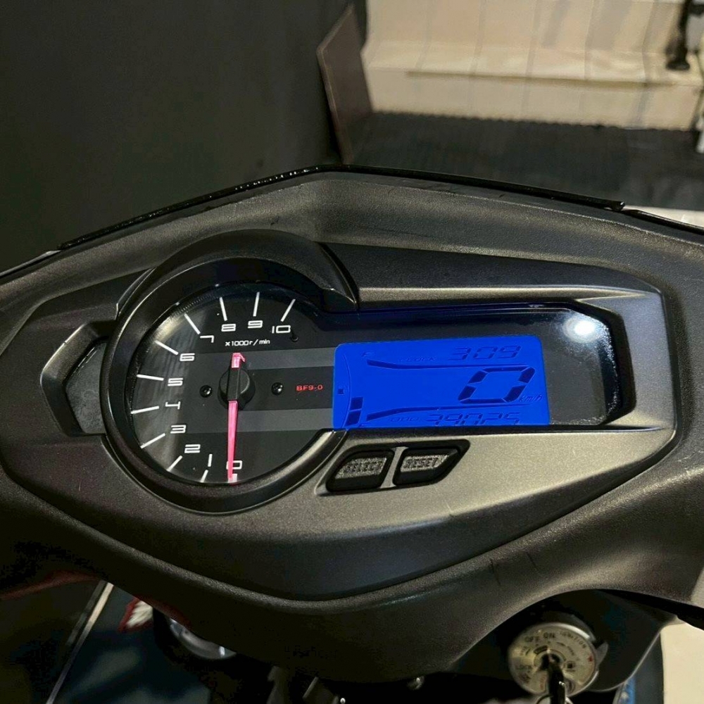 YAMAHA Cygnus-X 勁戰四代