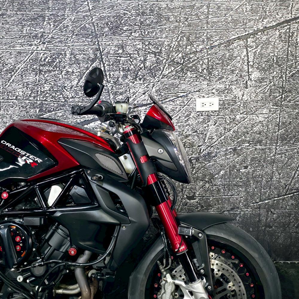 MV Agusta Dragster800RR