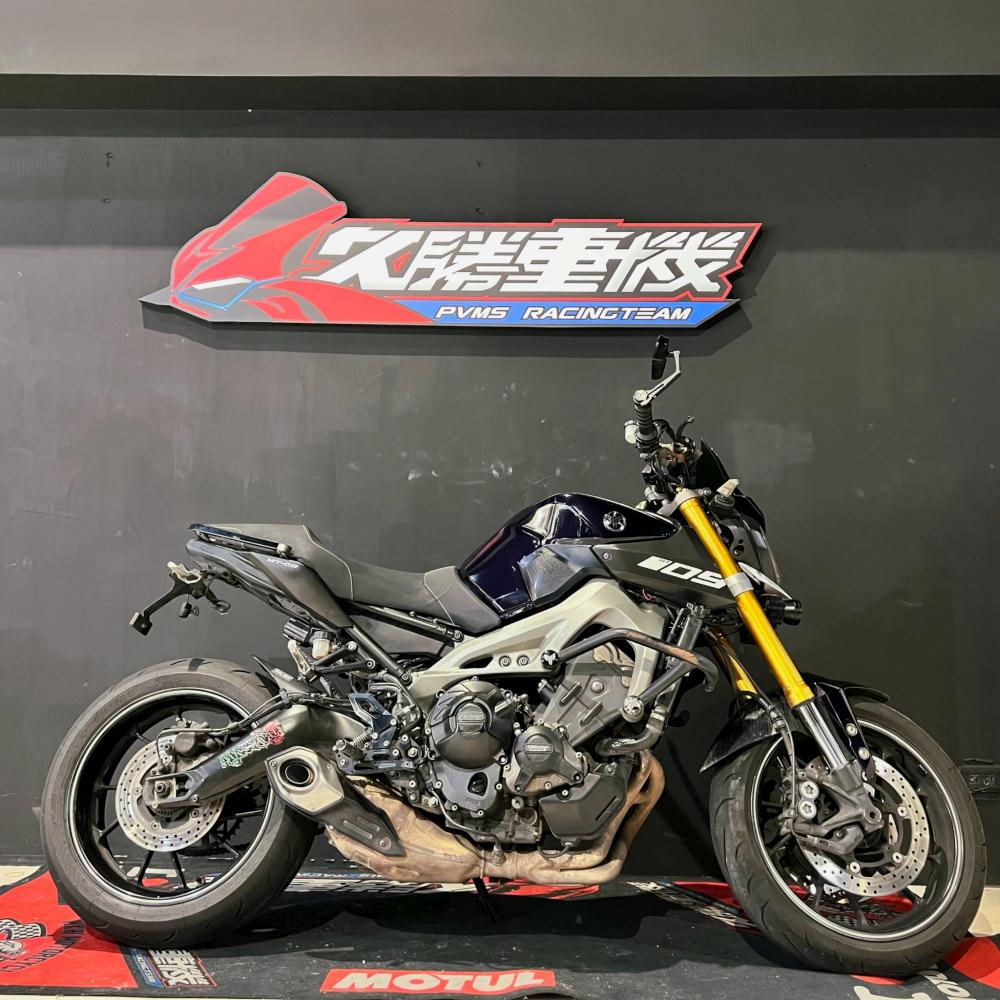 YAMAHA MT-