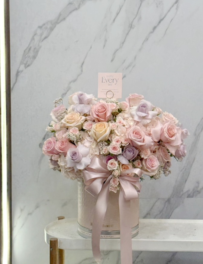 精美盆花(進口玫瑰花禮_)