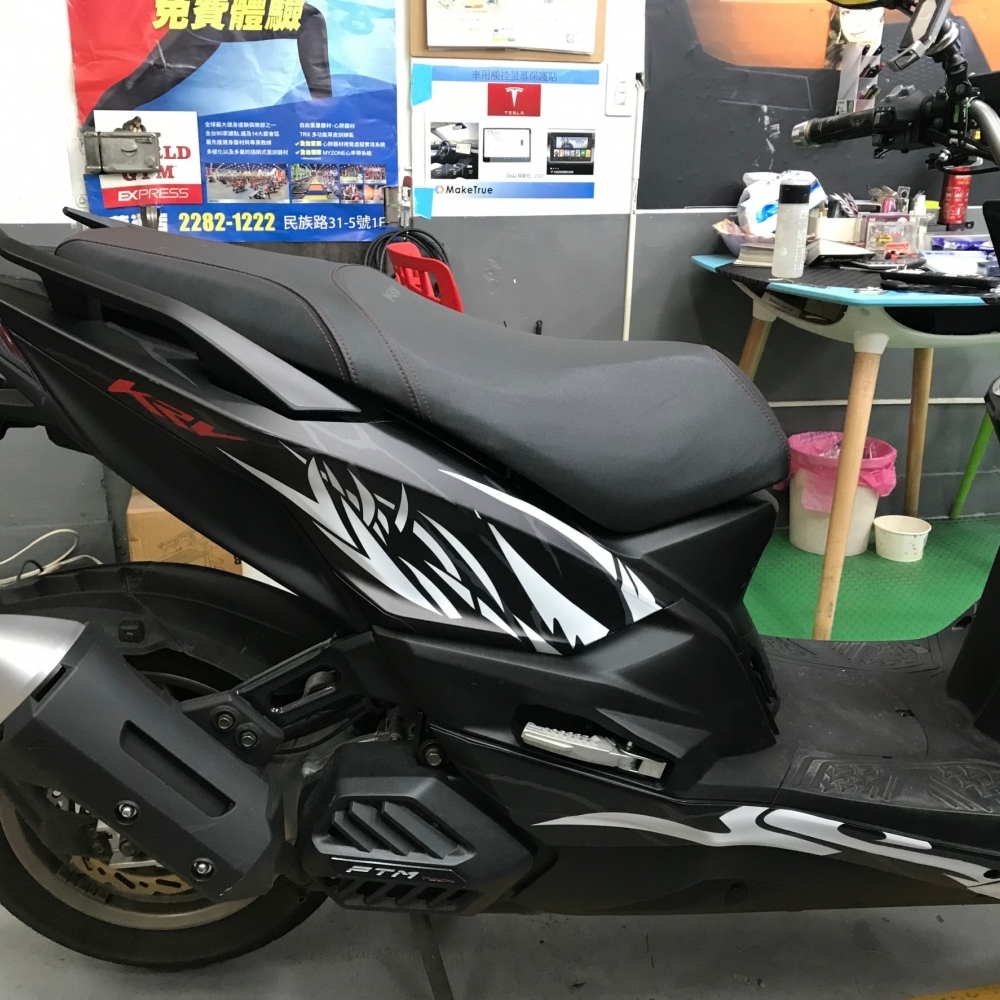 機車包膜｜台北機車貼