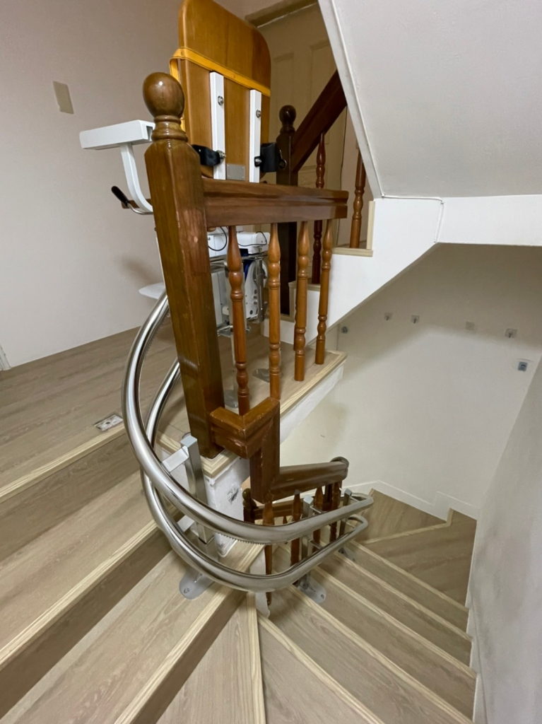 台中市大甲區樓梯升降椅